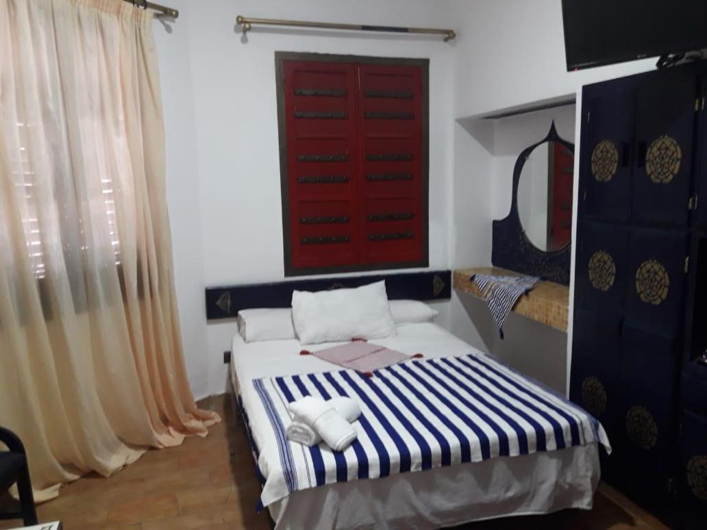 Hotel Regina Tetouan Bagian luar foto